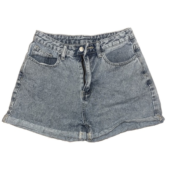 Light wash denim shorts - Picture 1 of 1